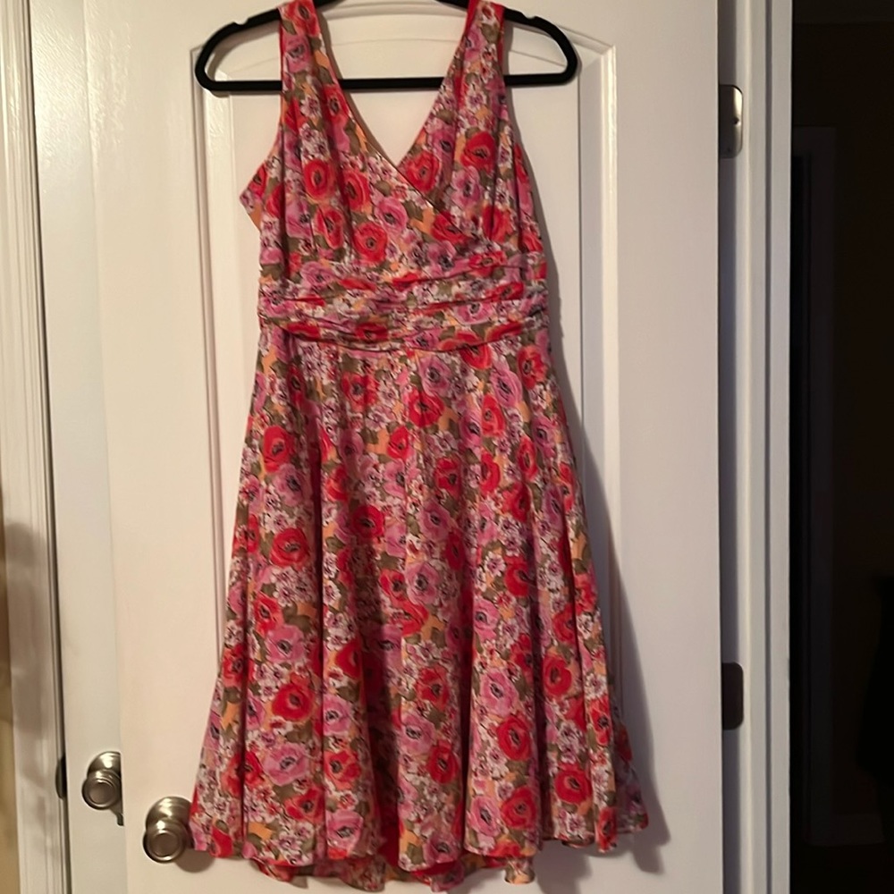 Feminine flowered dress